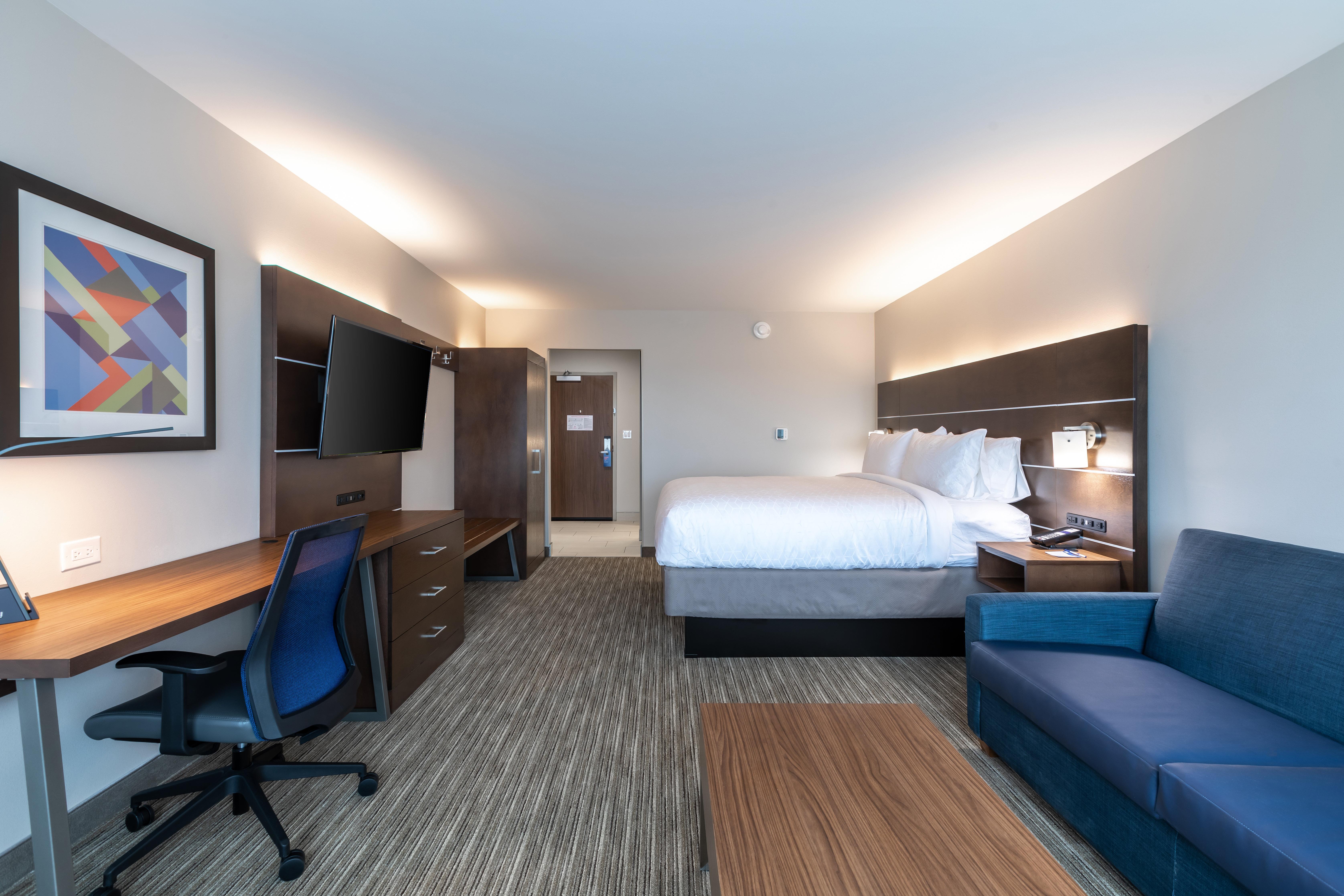 Holiday Inn Express & Suites Gainesville - Lake Lanier Area By Ihg Exterior photo